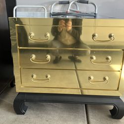 3 Shelves Gold  Drawers