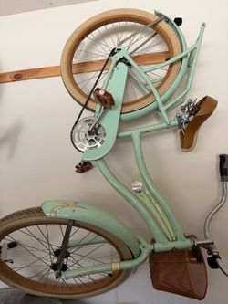 Huffy Cruiser Del Lusso women’s bike
