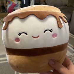 S’mores Squishmallow 