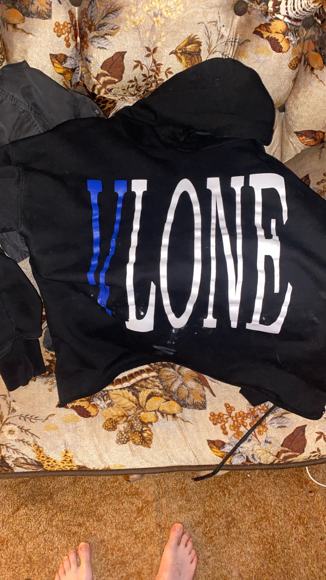 VLONE HOODIE 