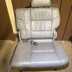 REAR SEATS Sequoia