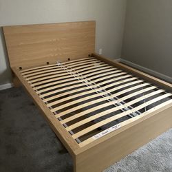 Bedframe Ikea malm series