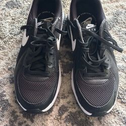 Nike Air Size 6