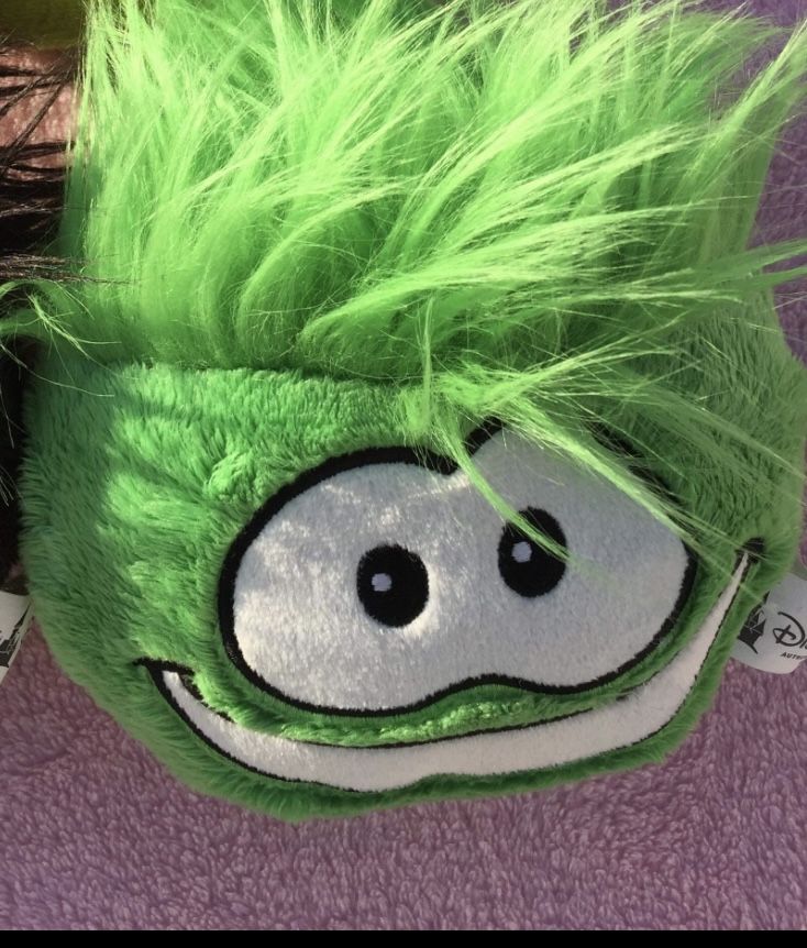 Club Penguin Series 4 Green Puffle Smiling Plush Official Disney no coin