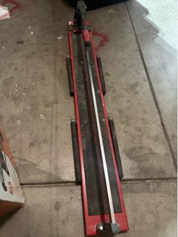 Manual tile saw