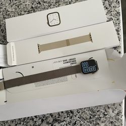  Gold Apple Watch ⌚️ 45 MM Stainless steel