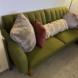 Futon With Pillows 