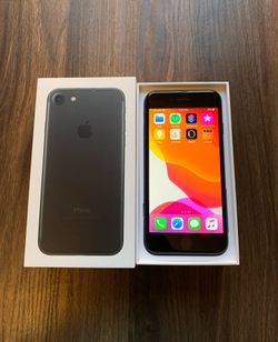 *** Apple iPhone 7 (UNLOCKED) *** FIRM PRICE
