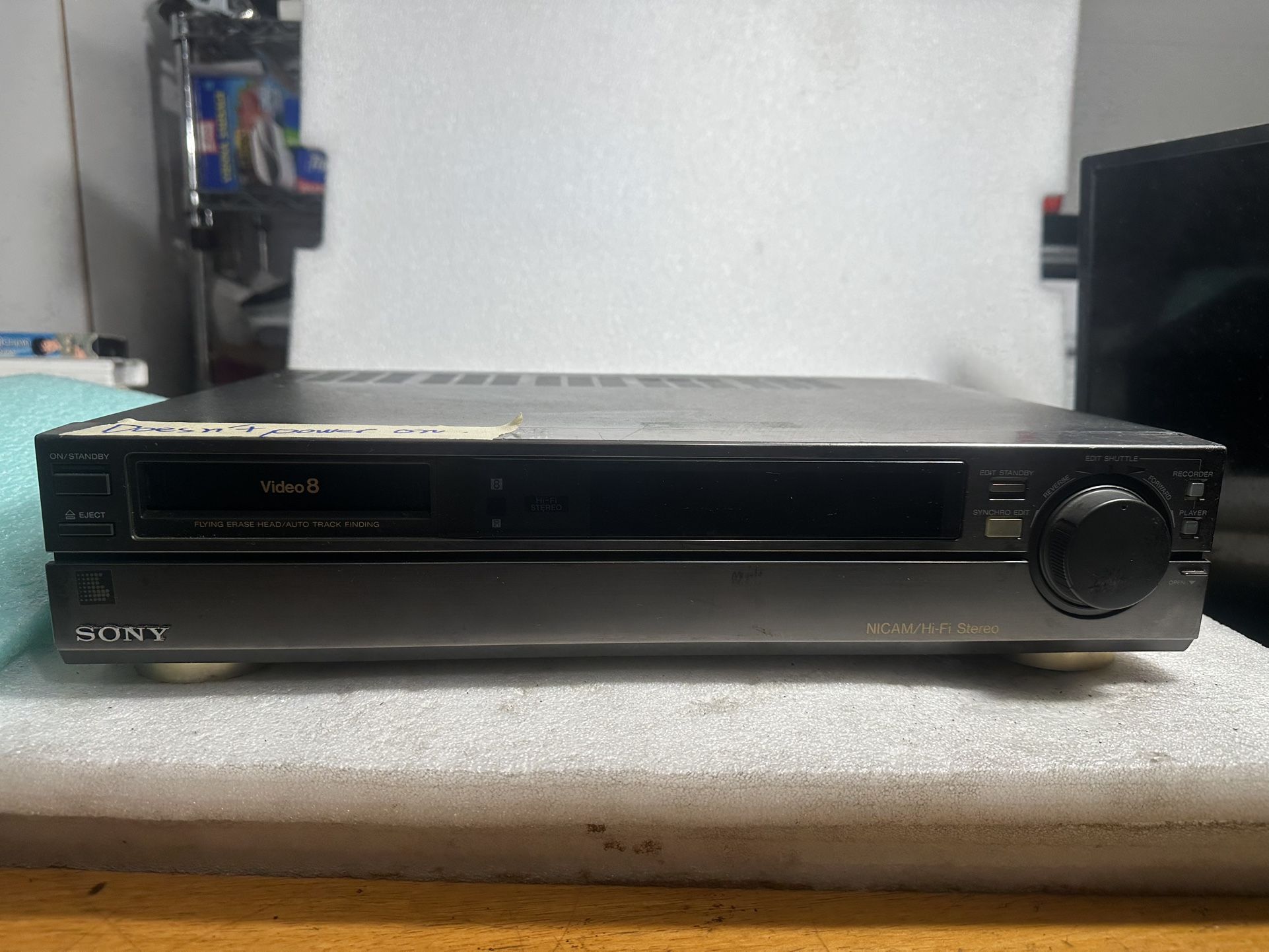 SONY EV-S550E PAL Video 8 NICAM/Hi-Fi Stereo VCR FOR REPAIR