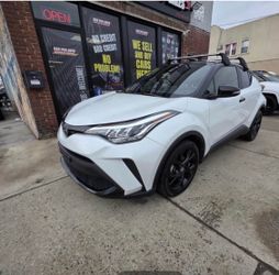 2022 Toyota C-HR Like New
