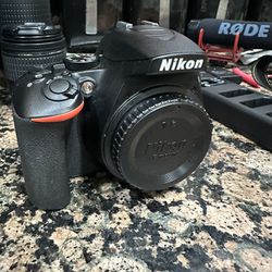 Nikon D3500  Camera