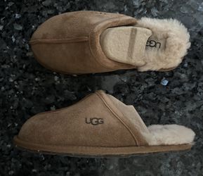 New Women’s UGG SCUFFS Beige Brown Shearling Sandals Slippers Size 5 EU36