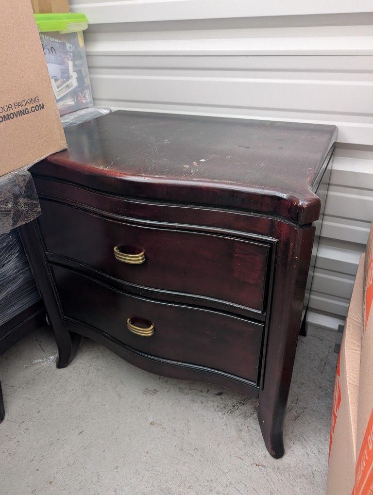 Night Stands (2 Items)