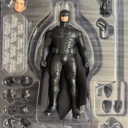 Mezco Batman (Black Mask 2 Pack) Batman only