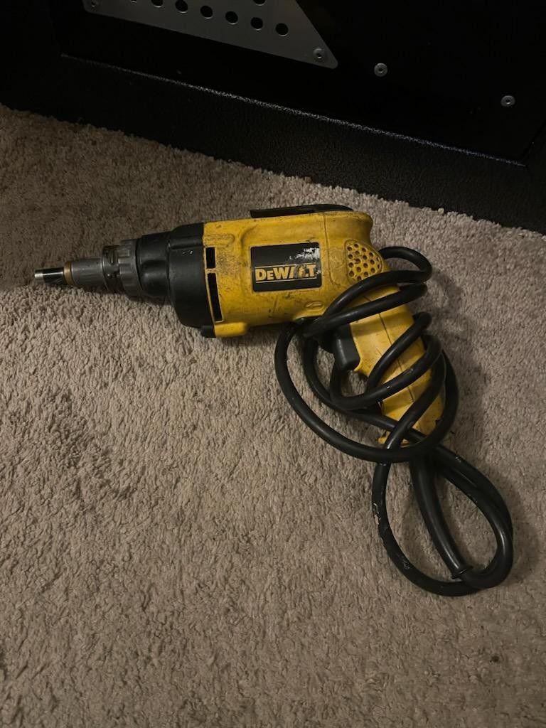 Dewalt VSR Deck/Drywall Screwdriver