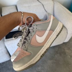 Women’s Pink / Gray Nike Dunks 