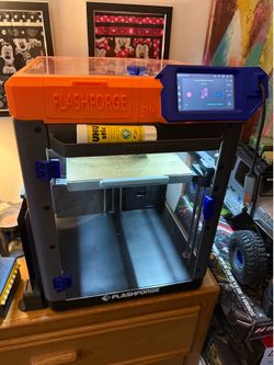 Flashforge Adventure 5M 3D Printer. (Enclosed)