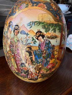 Egg decor