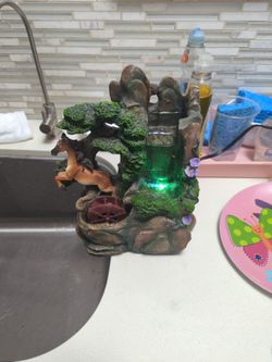 Water Fountain Display Working Condition 