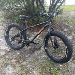 TREK Farley 5