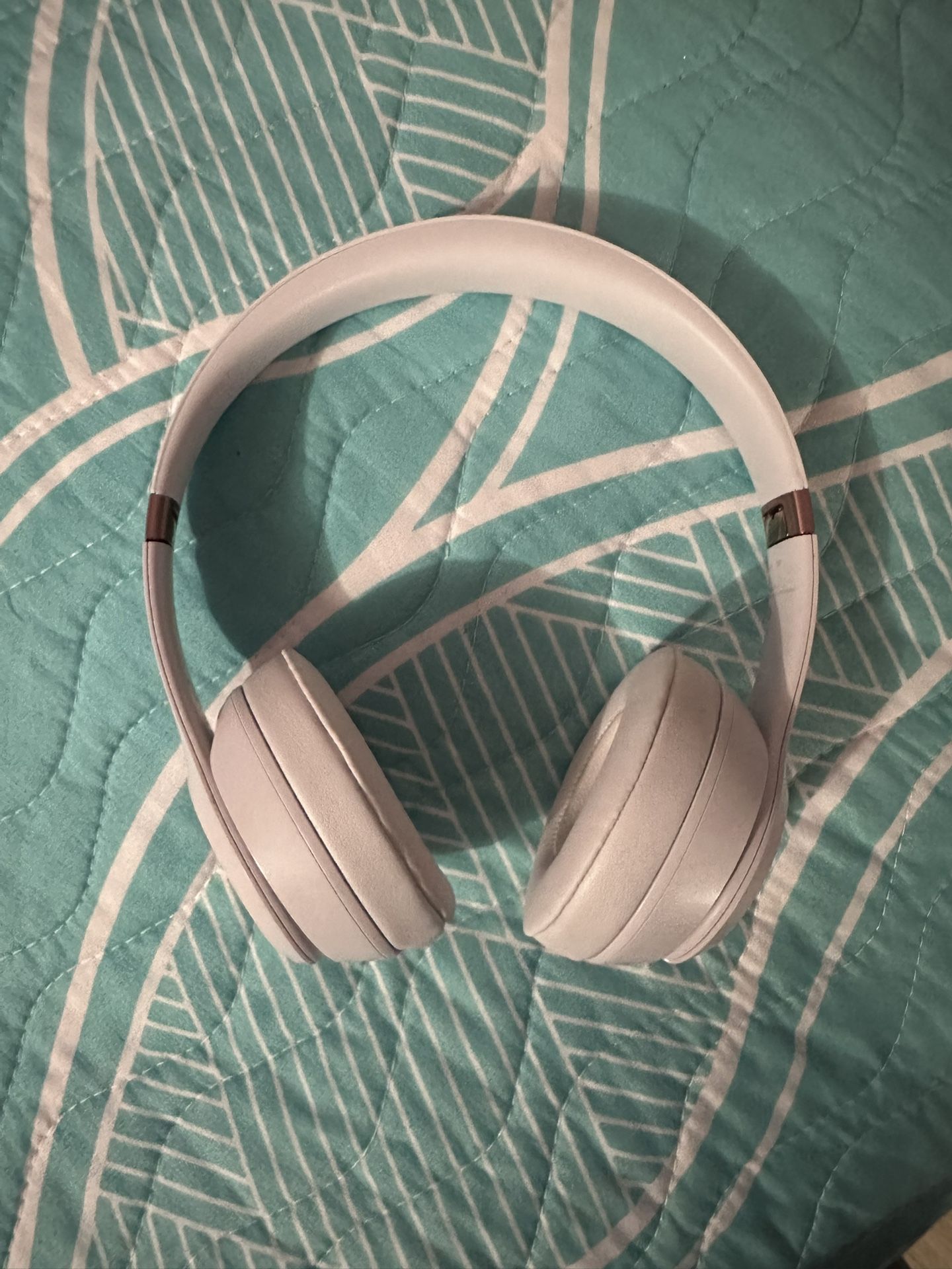 Beats Solo 4