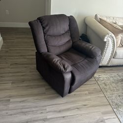 Brown Lazy- Boy Electric Recliner Chair 