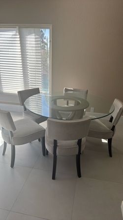 Dinning Table