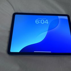 iPad Air M2 128GB (Wi-Fi + Cellular) - Excellent Condition!