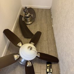 2 Ceiling Fans w/ Lights 