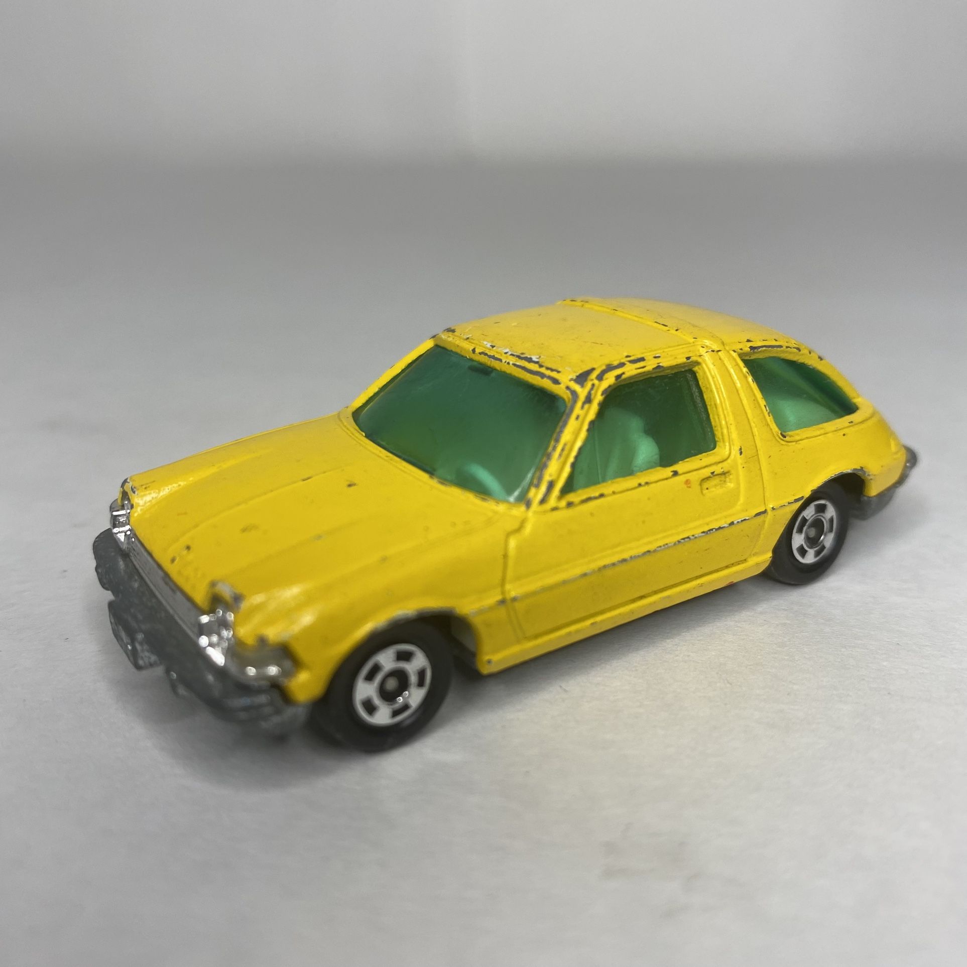 Tomica 1977 Tomy Amc Pacer No. F14 1/64 Scale Die Cast Car Yellow Made in Japan