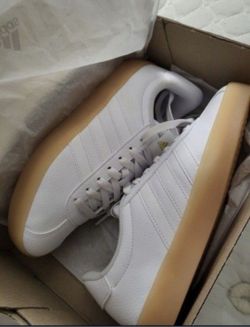 Women's Court Adidas size 8