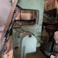 Vertical Band Saw 
