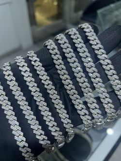 VVS 8mm Cuban Link Bracelets - PASSES DIAMOND TESTER
