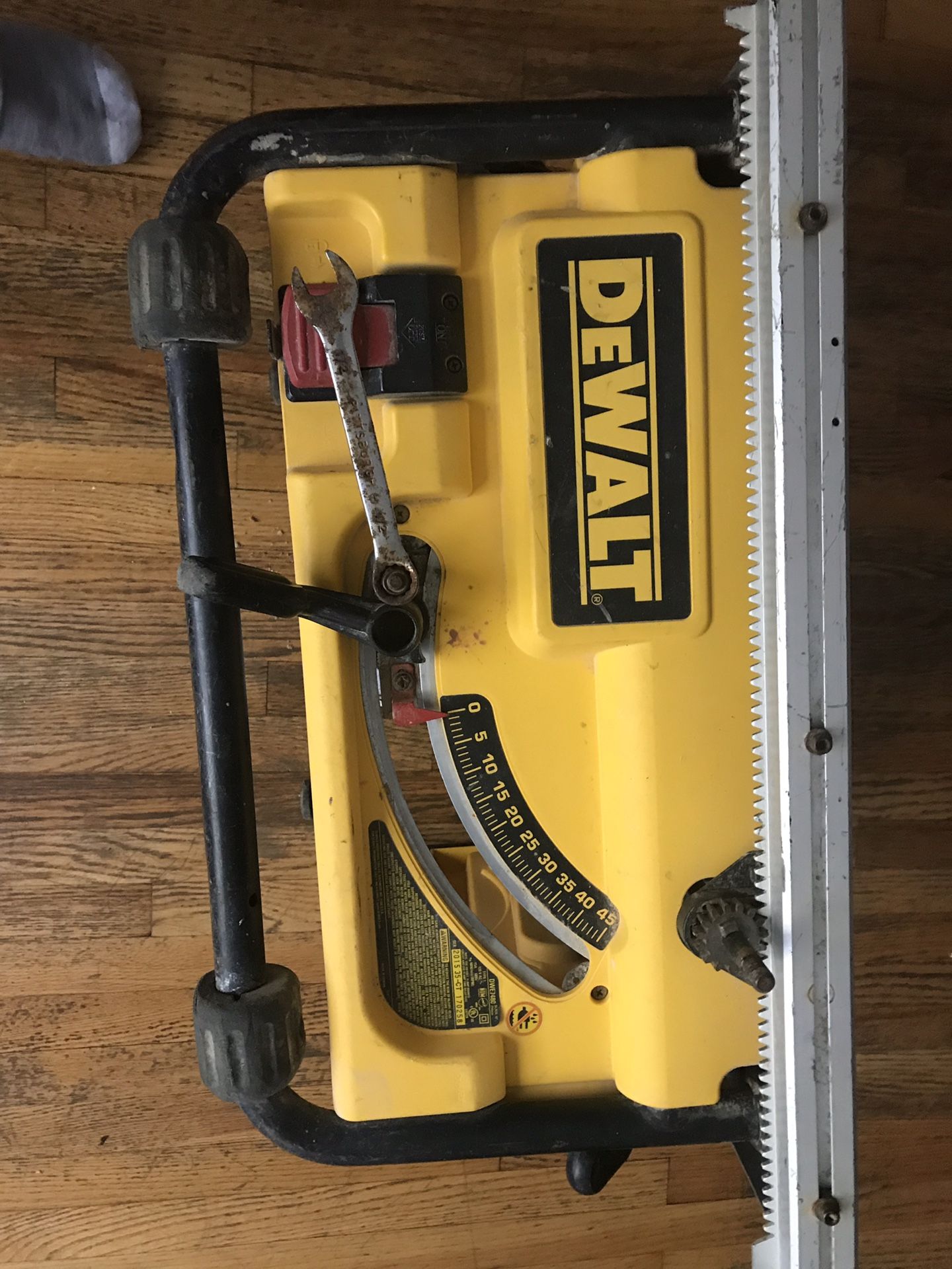 Table saw good condition