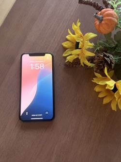 iPhone XS ( Unlocked) 64gb Black Color 