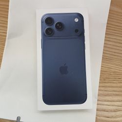iPhone 17 Pro Max 256 GB Deep Blue UNLOCKED