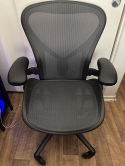 Herman Miller Aeron fully loaded and remastered!