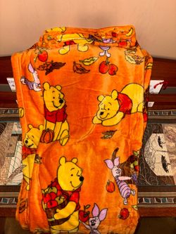 Winnie/Piglet Autumn Twin Blanket