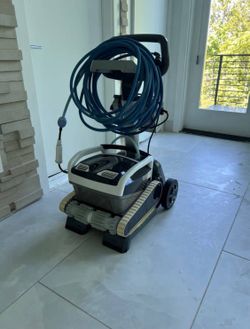 Dolphin Explorer E70 Robotic Pool Cleaner