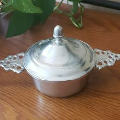 Vtg- Reduced- Woodbury Pewterers 4" Serving Dish with Lid & Handles