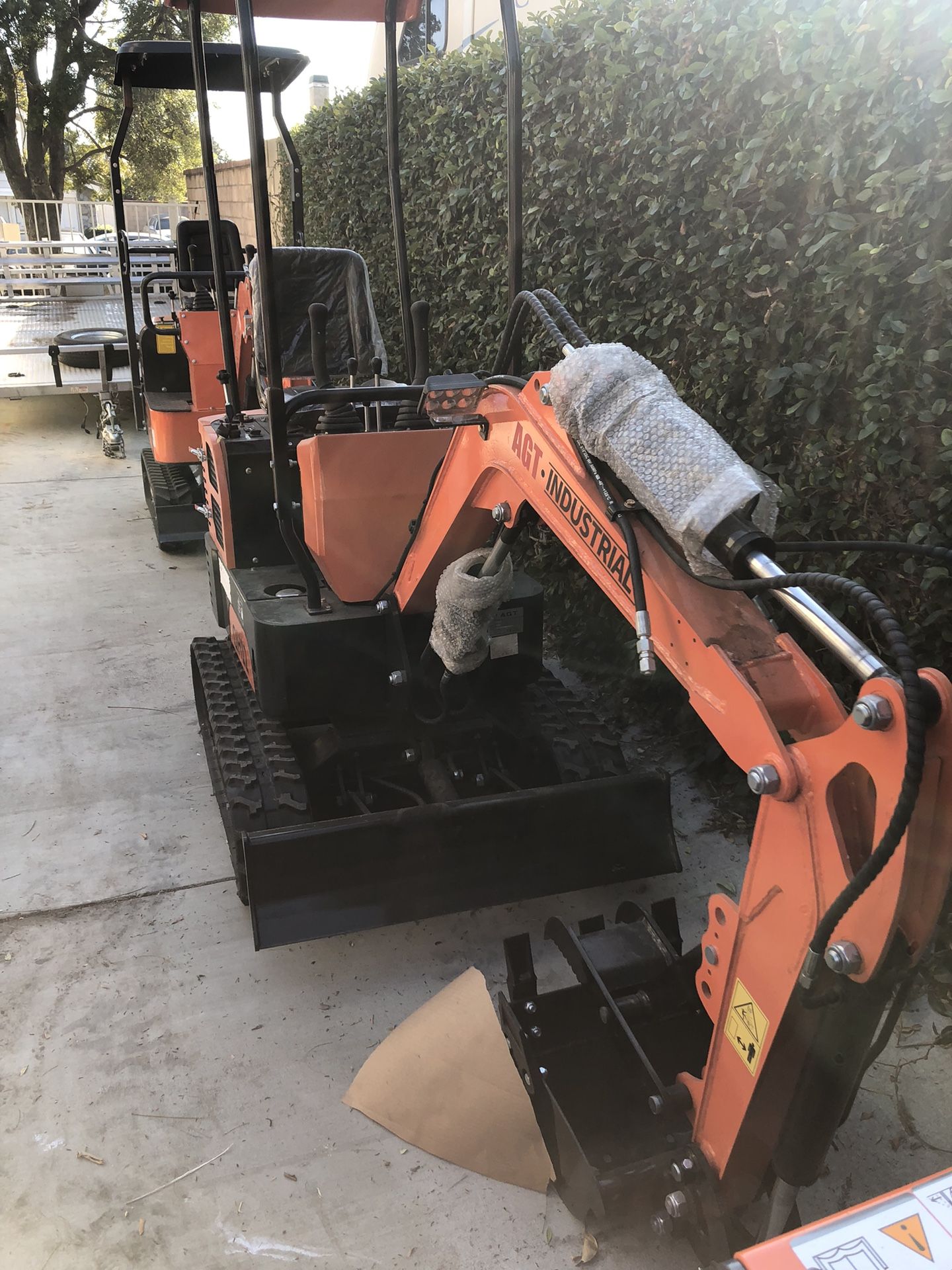 New EXCAVATOR gasoline