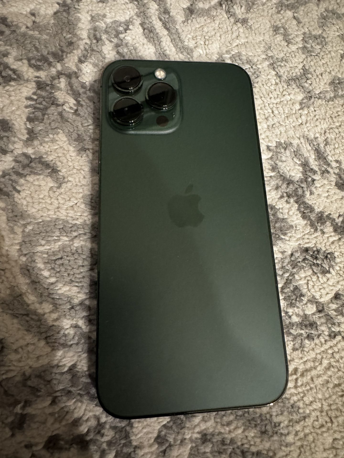 Unlocked iPhone 13 Pro Max 1TB green