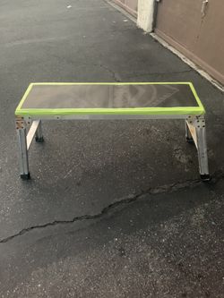 Ladder good conditions $25 firm