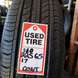225/65/17 Continental Tire Set