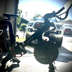 Pelaton bike 