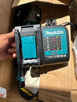 Makita charger