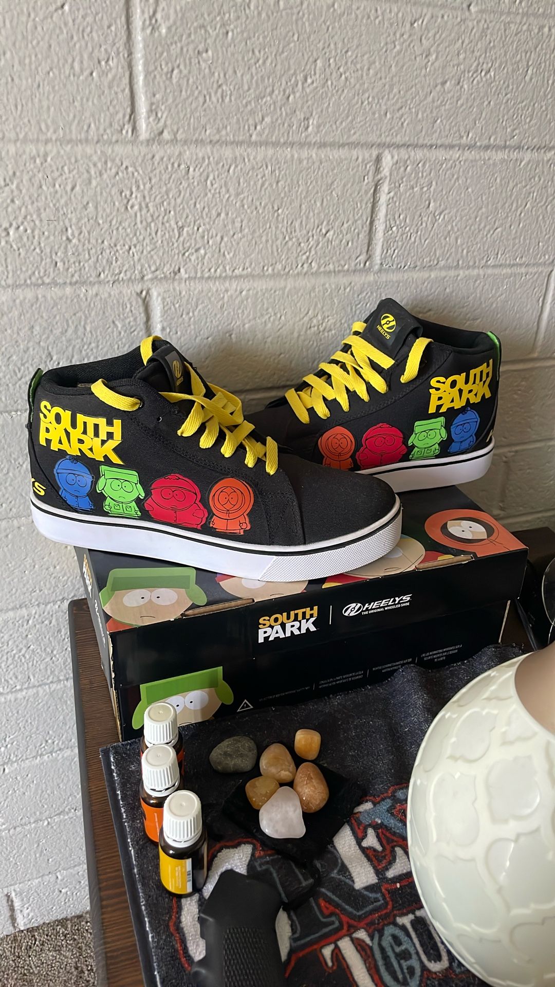 South Park HEELY’S Size 9