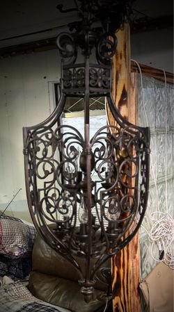 Chandelier’s