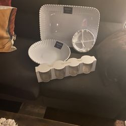 4 puece dinnerware set bella lux 