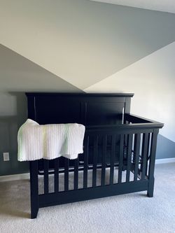 4-1 Convertible Crib